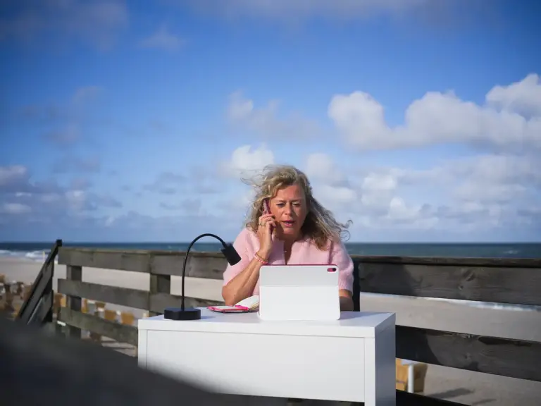 Dr. Sybille Buchwald-Werner Consulting at the beach of Sylt